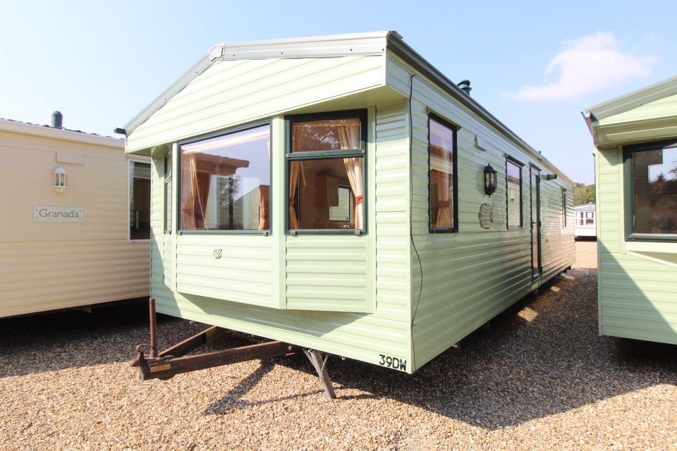 View Willerby Richmond 35x12ft 2 Bedrooms SC8725