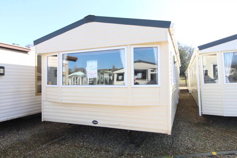 View ABI Summer Breeze 36x12ft 2 Bedrooms SC8887