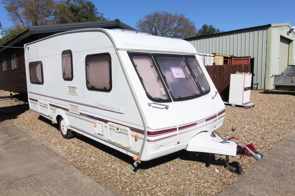 View Swift Challenger 500 SE 16x8ft 1 Bedroom SC7879