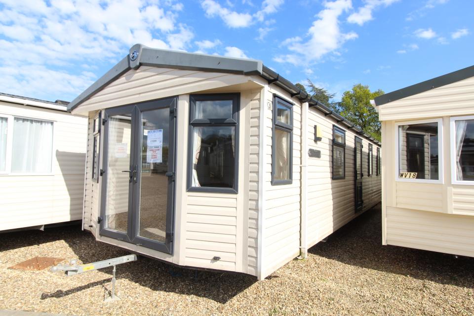 View Swift Burgundy 35x12ft 2 Bedrooms SC8933