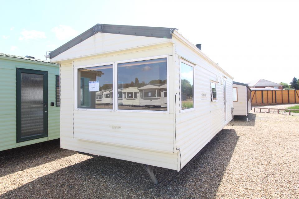 View Willerby Magnum 28x10ft 1 Bedroom SC8836